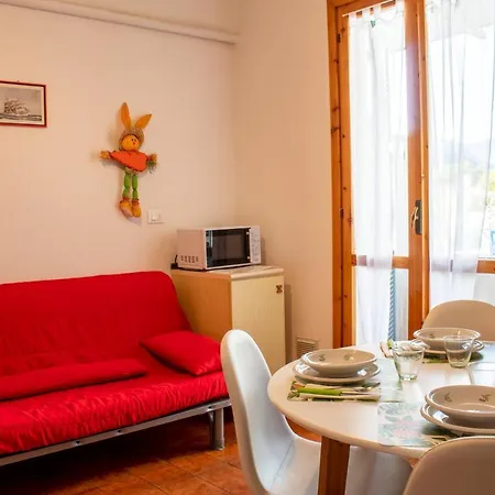 Apartman Piscina E Posto Auto Per Un Relax A 400 Mt Dal Mare Pietra Ligure