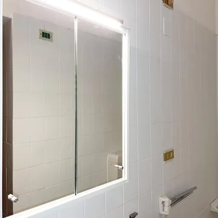 Piscina E Posto Auto Per Un Relax A 400 Mt Dal Mare